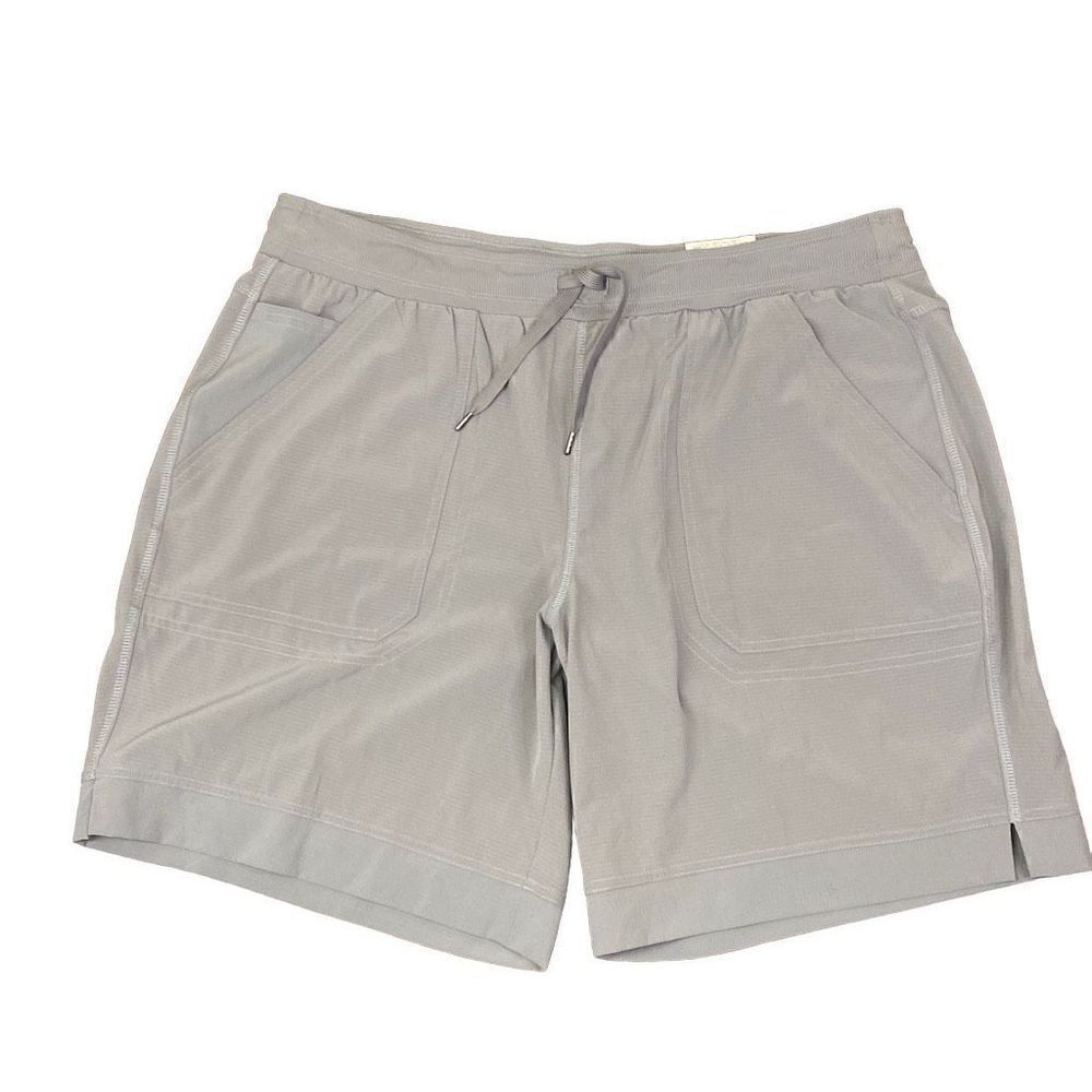 NWT Men’s Bermuda Short 0X Mid Rise Easy Fit Colonial Pewter Elastic Tie Waist